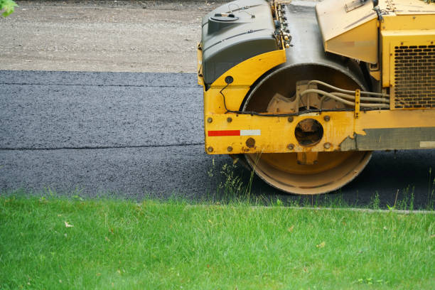 Best Driveway Paving Contractor  in Mcpherson, KS